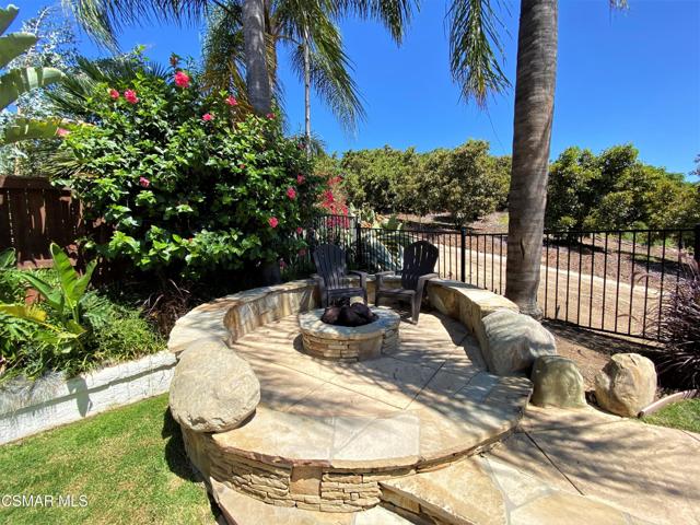 1061 Shoal Creek Court, Simi Valley CA: https://media.crmls.org/mediaz/14257da4-f4d9-4bb0-bdcf-f95917ee9069.jpg