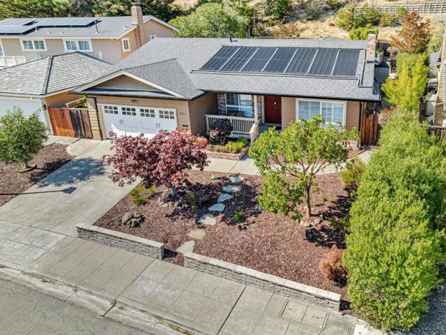 1741 Los Altos Drive, San Mateo CA: https://media.crmls.org/mediaz/142647e3-ce01-41f5-b6f9-4790496da0c4.jpg
