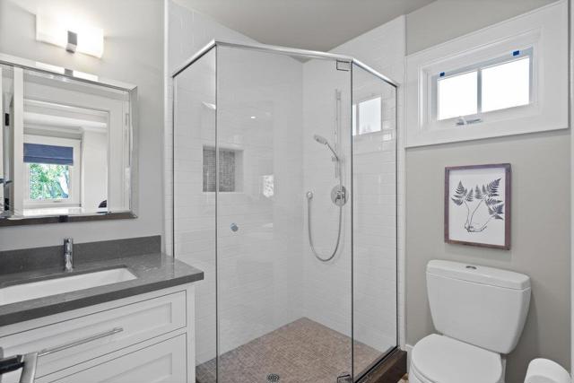 Image 45 of 92 For 1180 Lemon Avenue