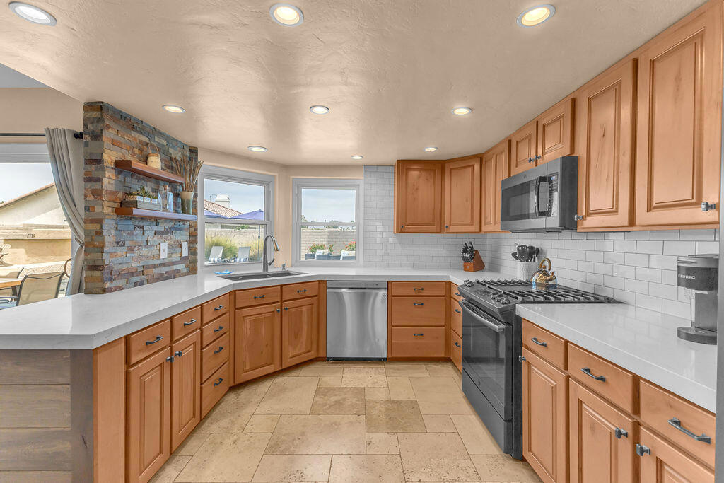 MLS #219129593DA img 36