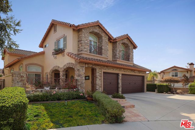 1786 Blossom Court, Thousand Oaks CA: https://media.crmls.org/mediaz/1427839b-15b7-49c9-ae51-58e941a06781.jpg