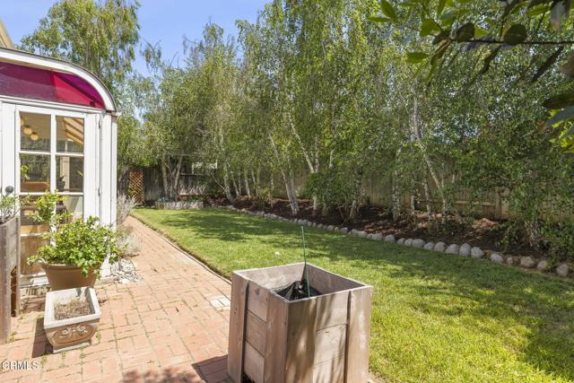 2426 Warbler Avenue, Ventura CA: https://media.crmls.org/mediaz/1428ea49-d89f-4630-a033-e798f486db10.jpg