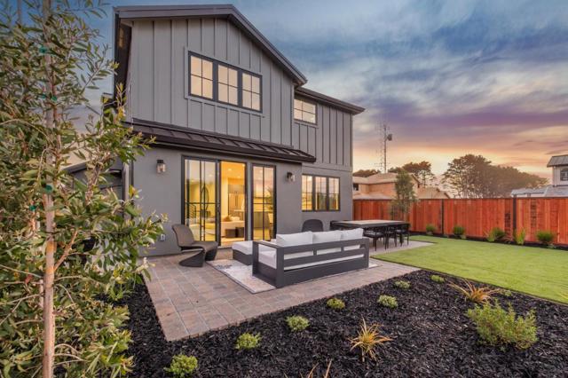 587 Creekside Court, Half Moon Bay CA: https://media.crmls.org/mediaz/1429443a-3081-484d-b57f-7dc40e41474e.jpg