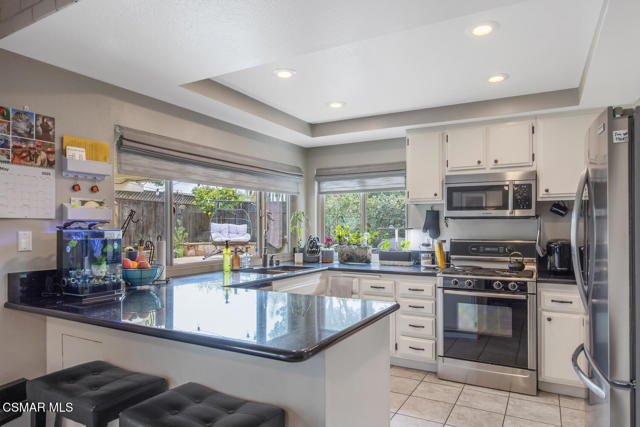 974 Hillview Cir Simi Valley-large-016-0