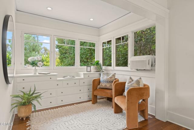 2039 Edgewood Drive, South Pasadena CA: https://media.crmls.org/mediaz/142b180b-78b9-4fe2-a6d1-abe23a63aae0.jpg