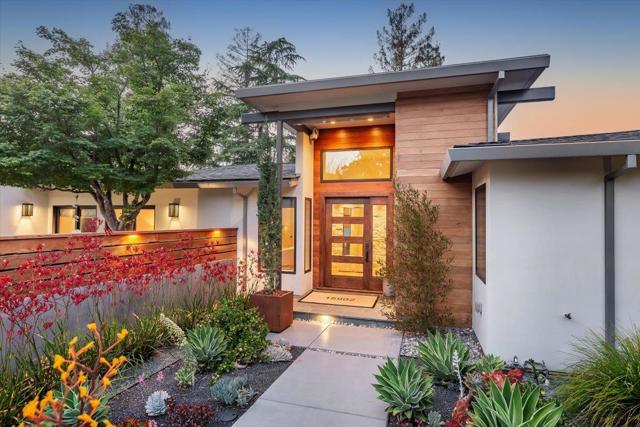 15902 Rochin Terrace, Los Gatos CA: https://media.crmls.org/mediaz/142b3b38-e26f-4bbb-8a2b-36f376e0f635.jpg