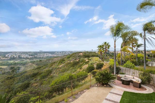 7560 Windy Ridge Rd, San Diego CA: https://media.crmls.org/mediaz/142bc76d-ec7a-4884-a29e-f581b405c8ae.jpg