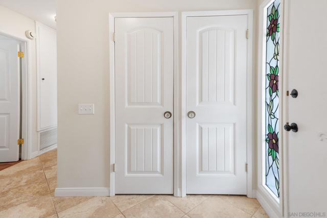 12091 Lomica Dr, San Diego CA: https://media.crmls.org/mediaz/142c9784-7776-4aed-a0cc-f66a84ed9d66.jpg