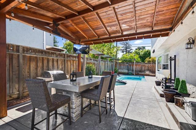 670 Roble Drive, Morgan Hill CA: https://media.crmls.org/mediaz/142d0467-cf77-4f52-92a8-e1776002b6c9.jpg