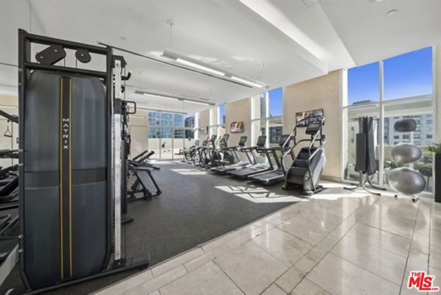 717 W Olympic Boulevard, Los Angeles CA: https://media.crmls.org/mediaz/142d7bc6-d41f-4db3-9aa4-8c33d7fcfd90.jpg