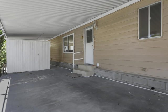 49305 Highway 74, Palm Desert CA: https://media.crmls.org/mediaz/142fe5ef-aaa3-4103-82cb-3432a53d97e8.jpg