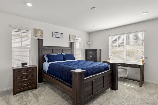532 Enzo St, Lake Elsinore CA: https://media.crmls.org/mediaz/1430bbbf-6869-4461-b5e1-0f128eead7c6.jpg