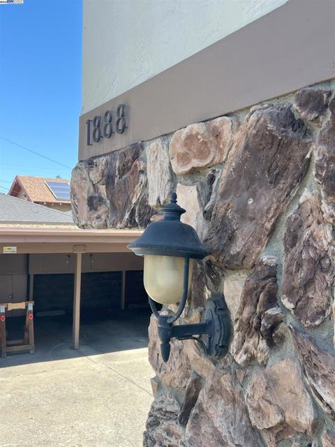 1888 Bancroft Avenue, San Leandro CA: https://media.crmls.org/mediaz/1430f4a7-0c0e-4fa9-bca2-a395a1c314e4.jpg