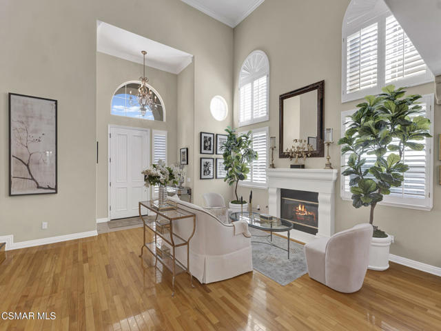 3865 Briar Ridge Court, Newbury Park CA: https://media.crmls.org/mediaz/1431024d-0eab-4224-b7cb-63e85087d652.jpg