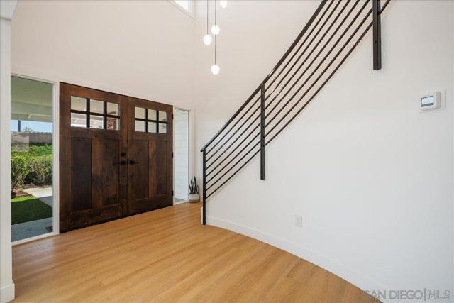 17283 Montero Rd, San Diego CA: https://media.crmls.org/mediaz/14310ccd-1b9e-4cb0-b580-212627468a19.jpg