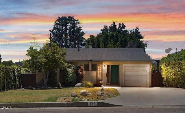 Detail Gallery Image 1 of 24 For 846 W Hillcrest Bld, Monrovia,  CA 91016 - 2 Beds | 2 Baths