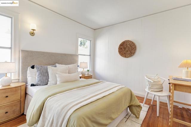 6753 Manor Crest, Oakland CA: https://media.crmls.org/mediaz/14332412-5ad8-4d8c-83f4-b8022f2a4697.jpg