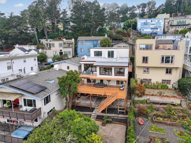 72 Cresta Vista Drive, San Francisco CA: https://media.crmls.org/mediaz/14339900-8ad8-4297-80ff-9f7368f21869.jpg
