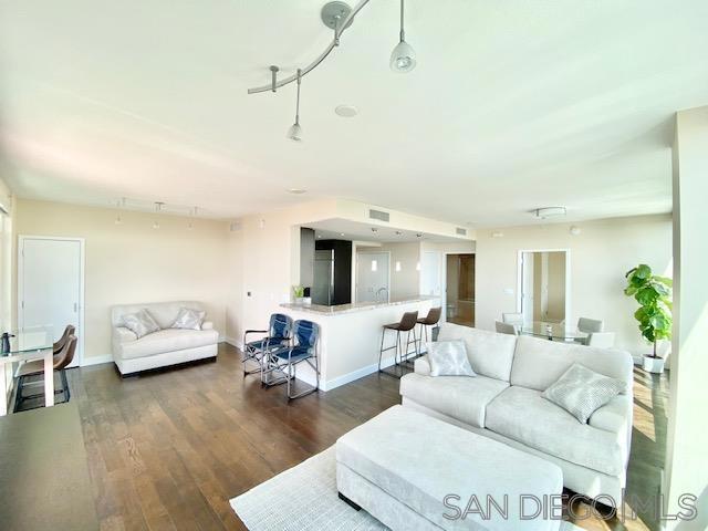 325 7th - photo 9