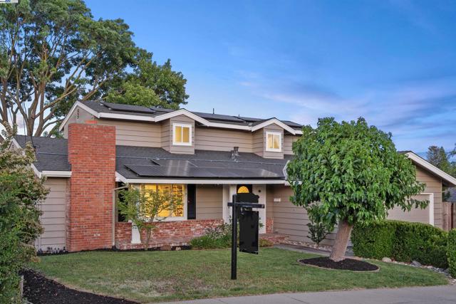 6649 Waverly Rd, Martinez CA: https://media.crmls.org/mediaz/143427b5-ed23-4fd4-956a-b68c03d8d678.jpg