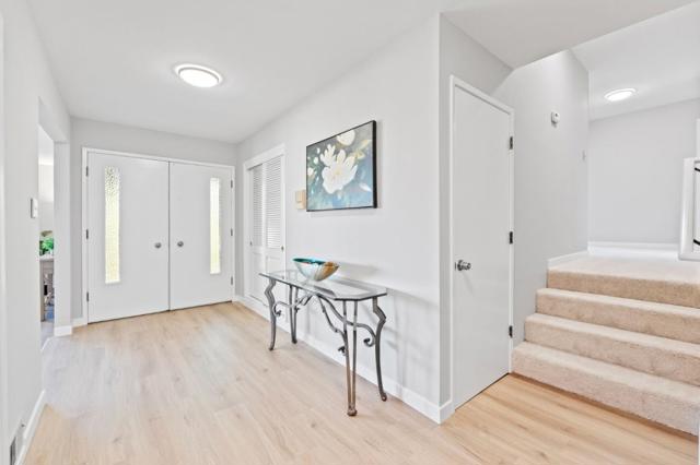 942 Viewridge Drive, San Mateo CA: https://media.crmls.org/mediaz/14346a40-18cc-4fb1-9fb3-5353d4054837.jpg