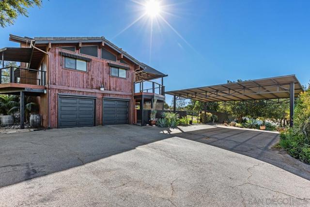 30830 Ranch Creek Rd, Valley Center CA: https://media.crmls.org/mediaz/1435ae3d-89f5-42ae-8a63-f21aa779464c.jpg