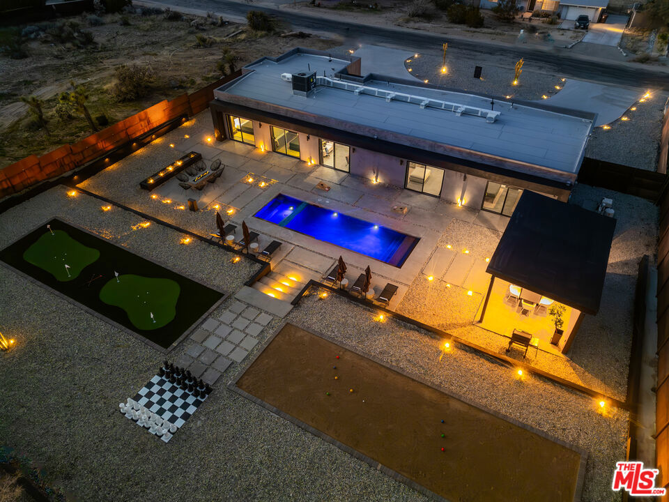 60323 La Mirada Trail