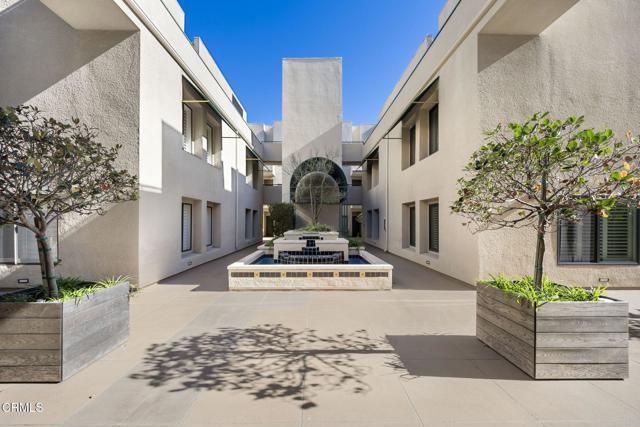 Detail Gallery Image 2 of 24 For 484 S Euclid #107,  Pasadena,  CA 91101 - 3 Beds | 2/1 Baths