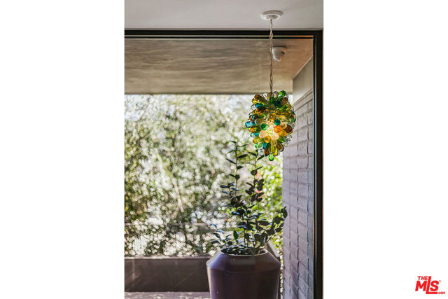 1933 Redcliff Street, Los Angeles CA: https://media.crmls.org/mediaz/1437dd01-9248-4321-a9e1-c9b29717b244.jpg