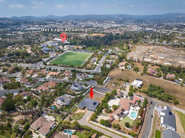 1755 Calle Catalina, Escondido CA: https://media.crmls.org/mediaz/1438db36-465f-49f5-b919-0ee4ba8b3a35.jpg