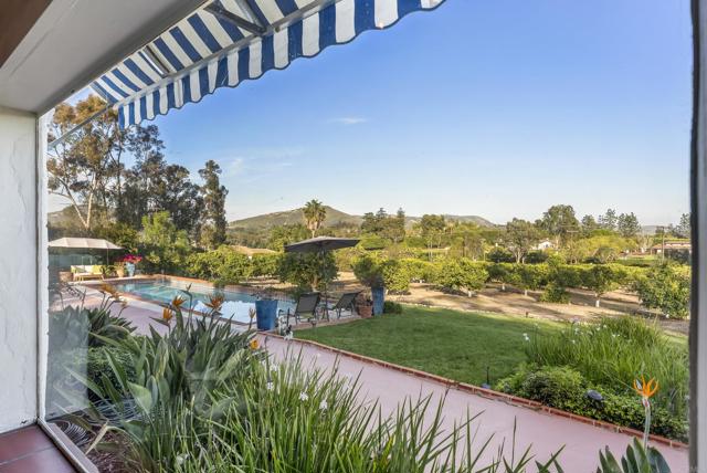 Detail Gallery Image 5 of 16 For 6416 Lago Lindo, Rancho Santa Fe,  CA 92067 - 4 Beds | 3/1 Baths
