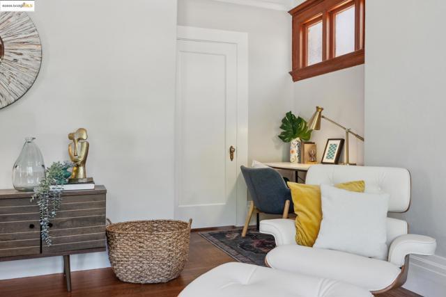 1042 Santa Clara Ave, Alameda CA: https://media.crmls.org/mediaz/143c1465-81ca-4fb5-81fa-f28da91aa2cf.jpg