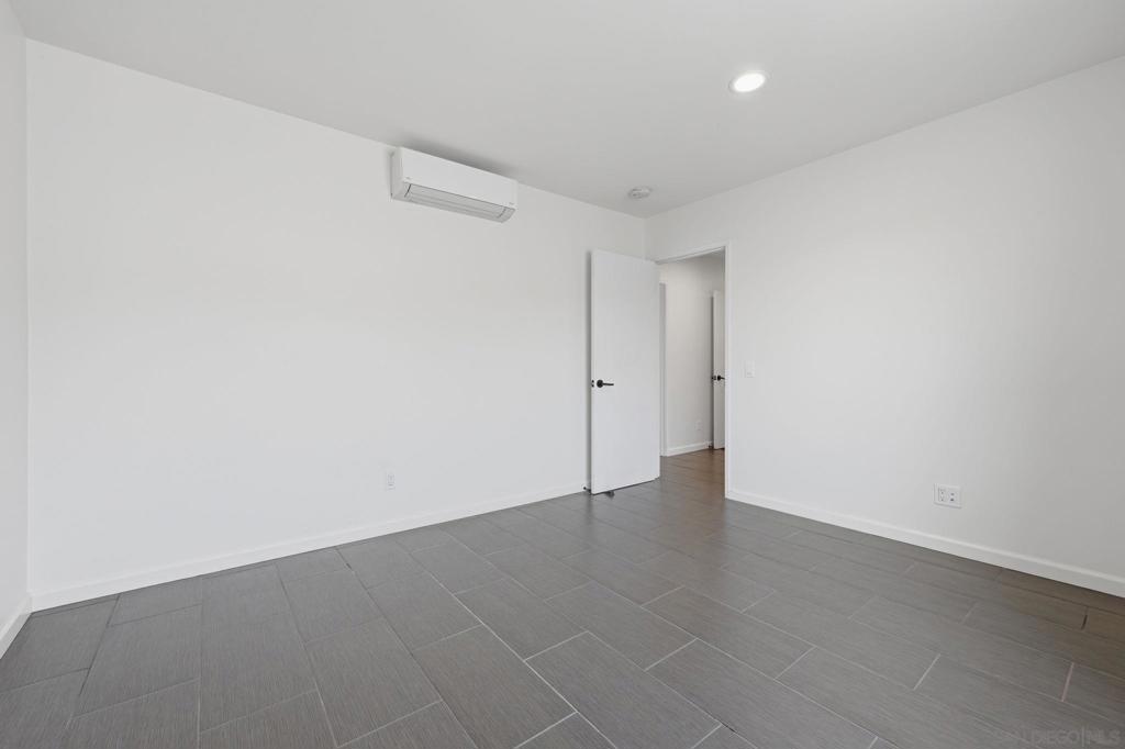 6463 Estrella Ave - photo 14