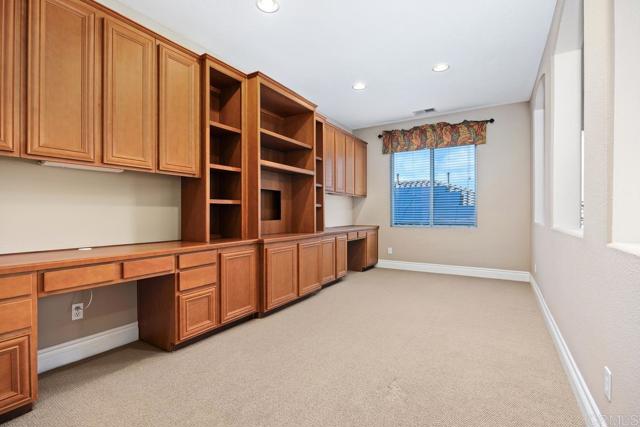 Detail Gallery Image 27 of 56 For 1122 via Vera Cruz, San Marcos,  CA 92078 - 5 Beds | 3 Baths