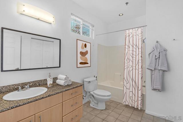 1642 7th Ave, San Diego, California 92101, 1 Bedroom Bedrooms, ,1 BathroomBathrooms,Condominium,For Sale,7th Ave,240023157SD