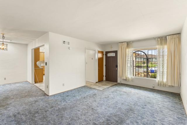 5750 Roanoke St, San Diego CA: https://media.crmls.org/mediaz/14406c10-1603-4037-9da1-3a4073942eed.jpg