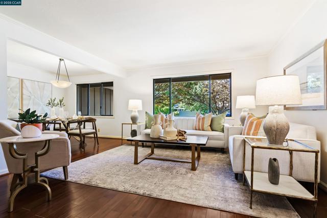 372 El Divisadero Ave, Walnut Creek CA: https://media.crmls.org/mediaz/14409f4c-b282-4016-b65d-0e1f5c576441.jpg