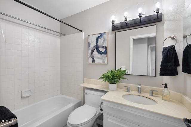 1684 San Joaquin Avenue, Ventura CA: https://media.crmls.org/mediaz/1441020a-4e3c-47b4-9495-f60eb237f74e.jpg