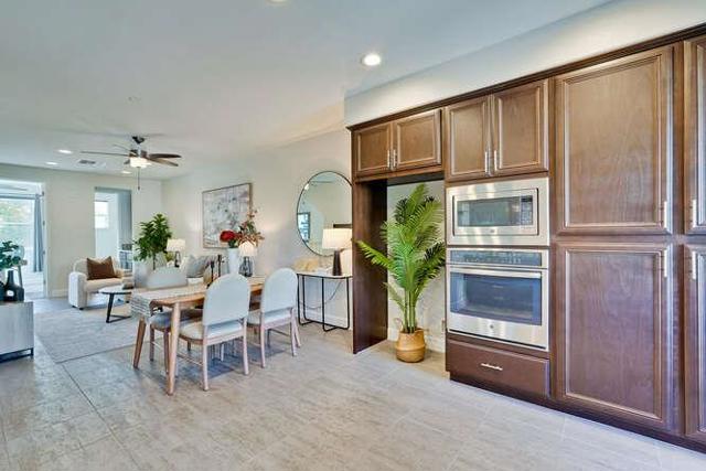 2045 Atlas Loop, Mountain View CA: https://media.crmls.org/mediaz/1442ce4c-401d-4b0e-a3d2-a5afdc52e656.jpg