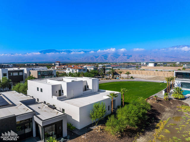 61126 Goodwood Dr, Thermal CA: https://media.crmls.org/mediaz/14436c45-dee3-449b-a876-a0010b4b93d1.jpg