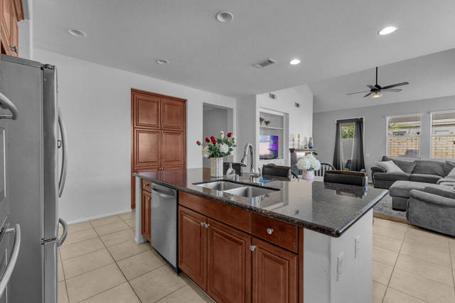 Image 14 of 67 For 37411 Bosley Street