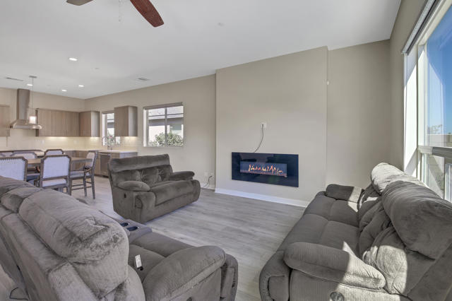 Image 13 of 37 For 80085 Canyon Club Court