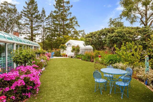 1175 Westridge Drive, Portola Valley CA: https://media.crmls.org/mediaz/1445320b-aa8d-4e5d-82f0-726bad870b0c.jpg