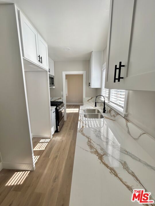 1041 Gulf Avenue, Wilmington CA: https://media.crmls.org/mediaz/14454ffb-065c-4e3d-bb84-737edf2f9531.jpg