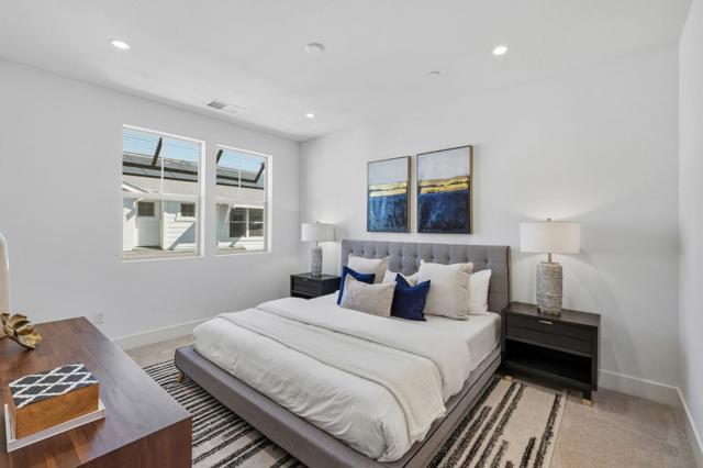 186 Oak Circle, Walnut Creek CA: https://media.crmls.org/mediaz/14468ab8-fa61-40e4-a02f-1a82356506f6.jpg