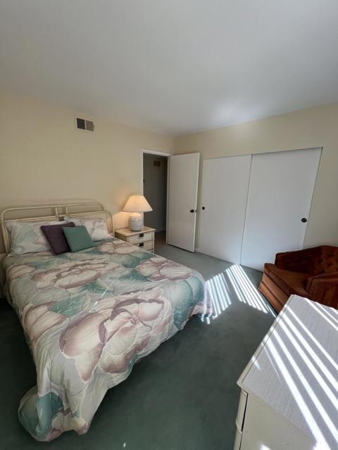 75 Calle Encinitas, Rancho Mirage CA: https://media.crmls.org/mediaz/144690b2-aad0-48f9-a3be-f1fa338a5079.jpg