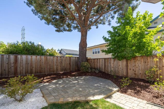 704 Prescott Lane, Foster City CA: https://media.crmls.org/mediaz/1446937b-887a-41ff-9405-fd0de529040b.jpg