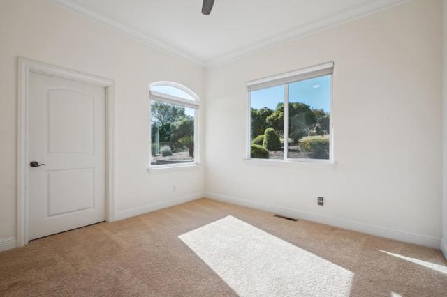 4165 Ashford Circle, Hollister CA: https://media.crmls.org/mediaz/1446eddc-56f3-4cd2-9139-6b09e646e79f.jpg