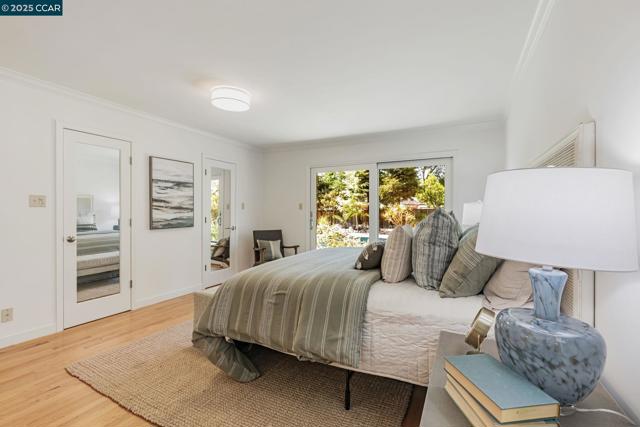 3180 Arbolado Dr, Walnut Creek CA: https://media.crmls.org/mediaz/14476fe9-86d6-4caa-baf5-2a6e28f7b13a.jpg