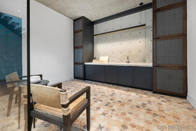 4728 El Aspecto, Rancho Santa Fe CA: https://media.crmls.org/mediaz/14489a06-97e7-4eeb-96b3-b8db3d657da0.jpg